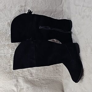 Cat & Jack girls tall boots size 3 faux suede with bow on back